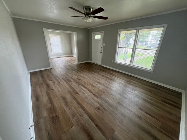 Building Photo - 3416 Brook Cir