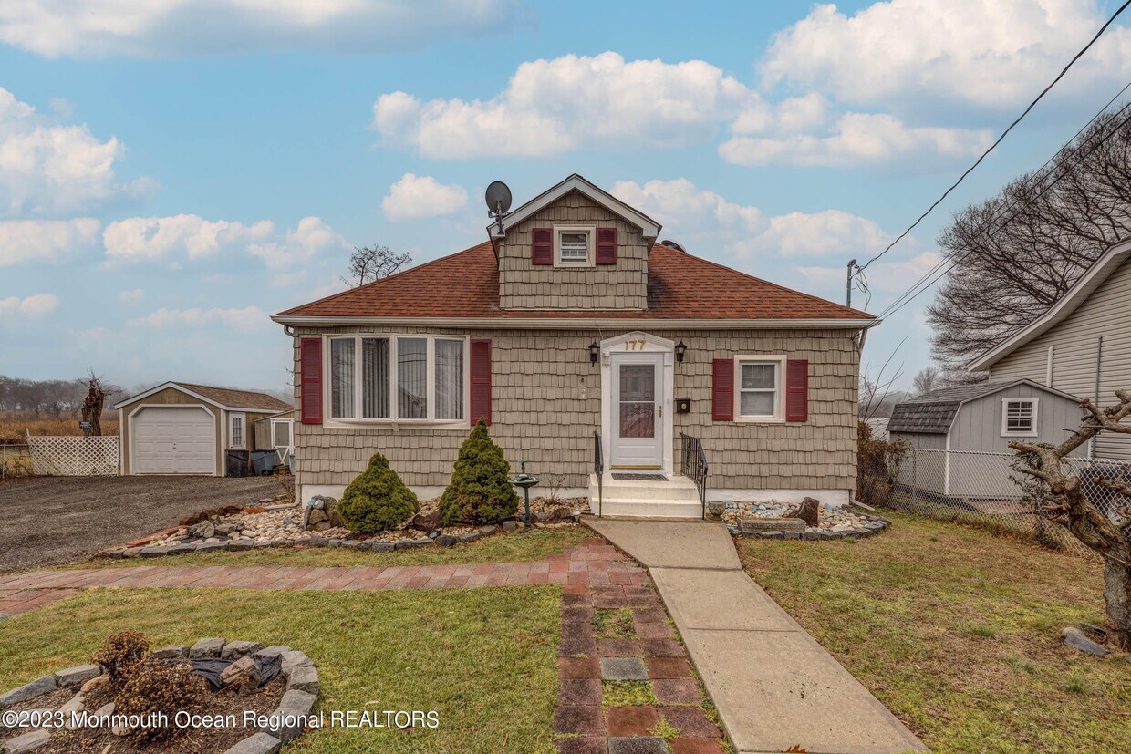 177 Creek Rd, Keansburg, NJ 07734 House Rental in Keansburg, NJ