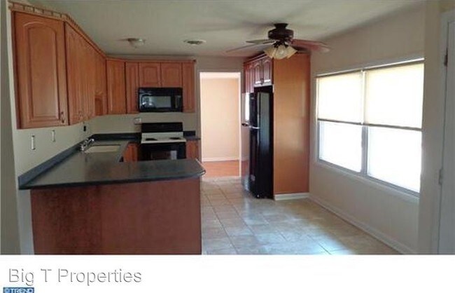 Building Photo - 3 br, 1 bath House - 1010 Marrows Rd