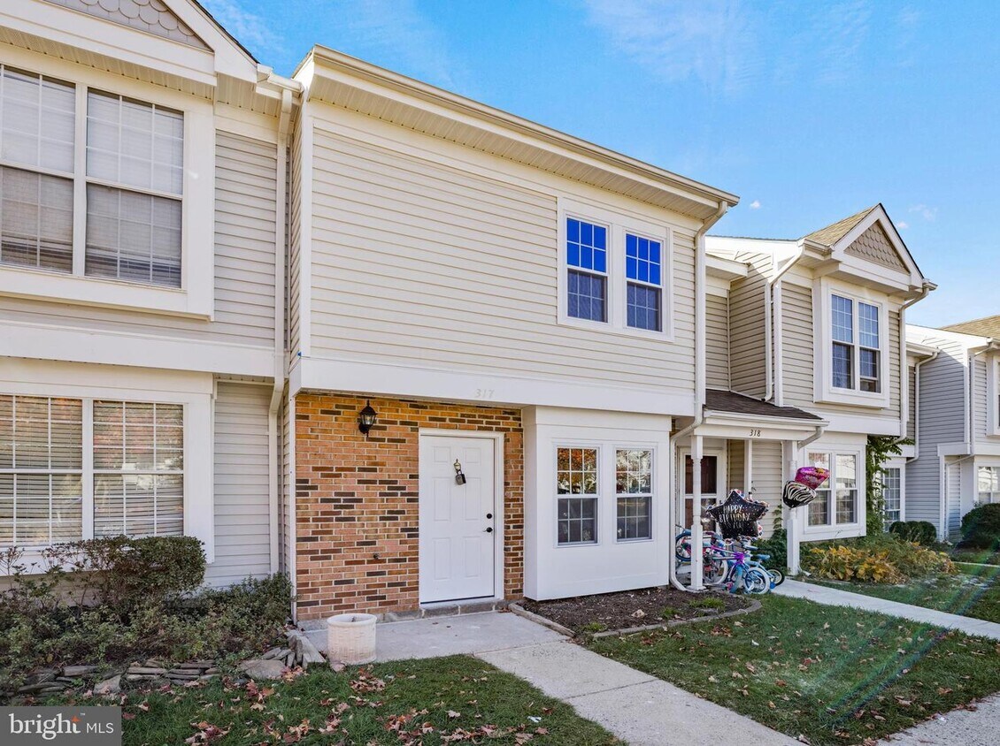 317 Lancaster Square, Sterling, VA 20164 Townhome Rentals in Sterling