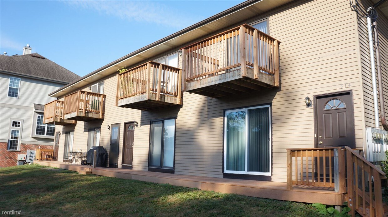 Primary Photo - 2 br, 1.5 bath Townhome - 514 N Harrison S...