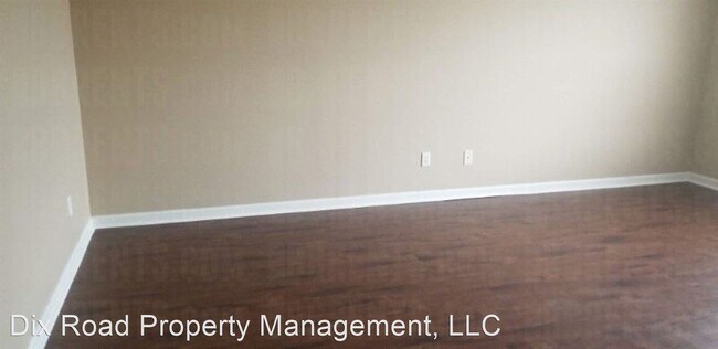 Building Photo - 4 br, 2.5 bath House - 5376 Wood Dale Drive,