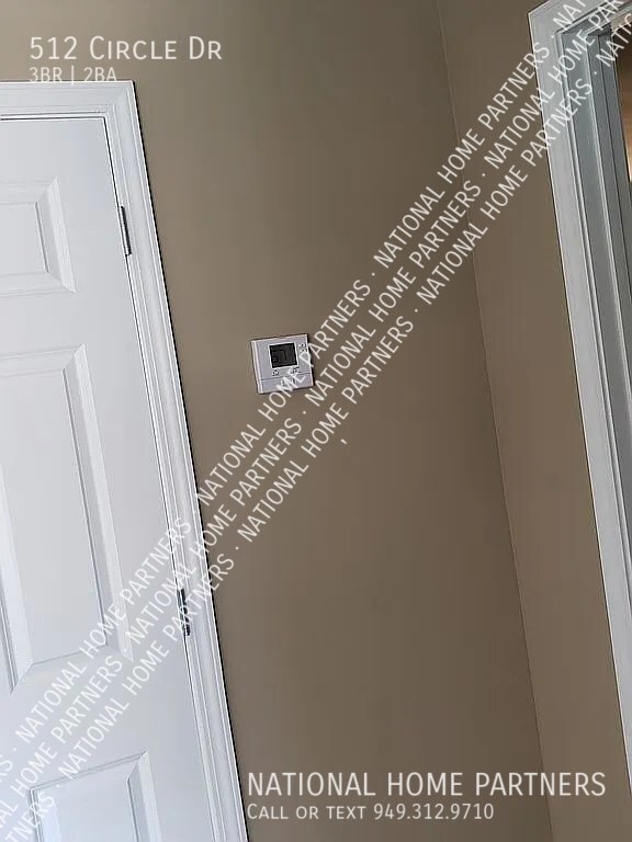 Building Photo - Rent to Own Updated Home Large Lot with $1...