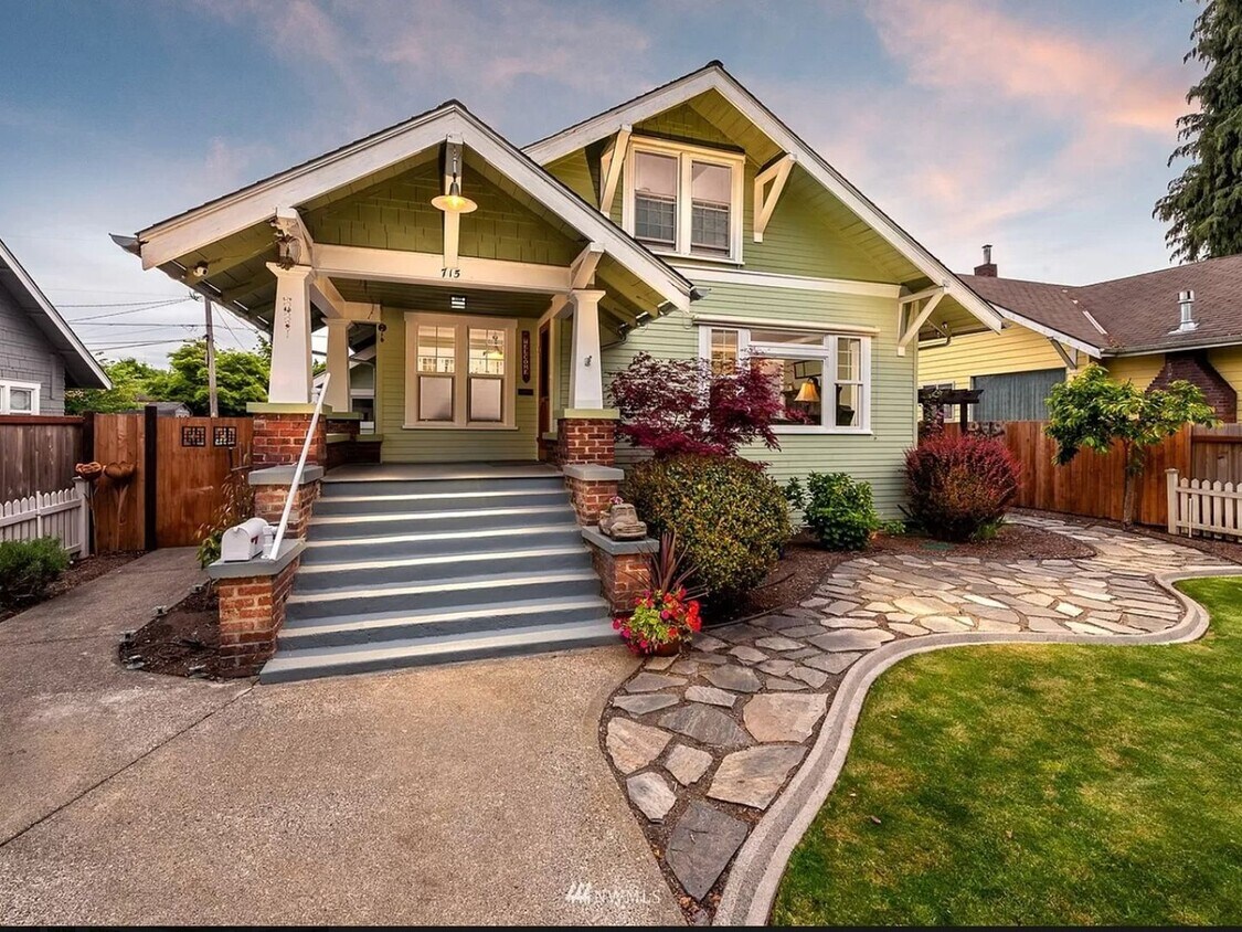 Primary Photo - 3 Bedroom Single Family Home in Sumner