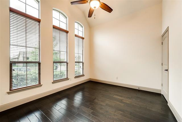 Building Photo - 1025 Dunhill Lane
