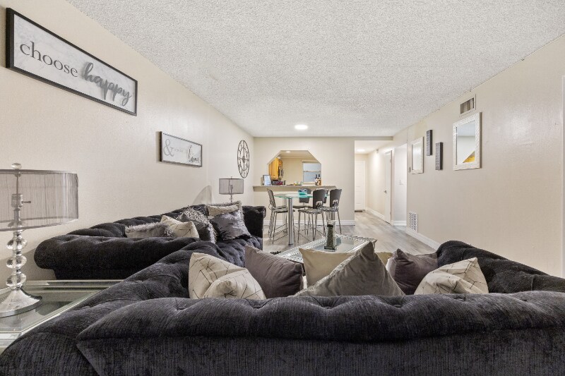 Foto principal - 5971 NW 17th Pl