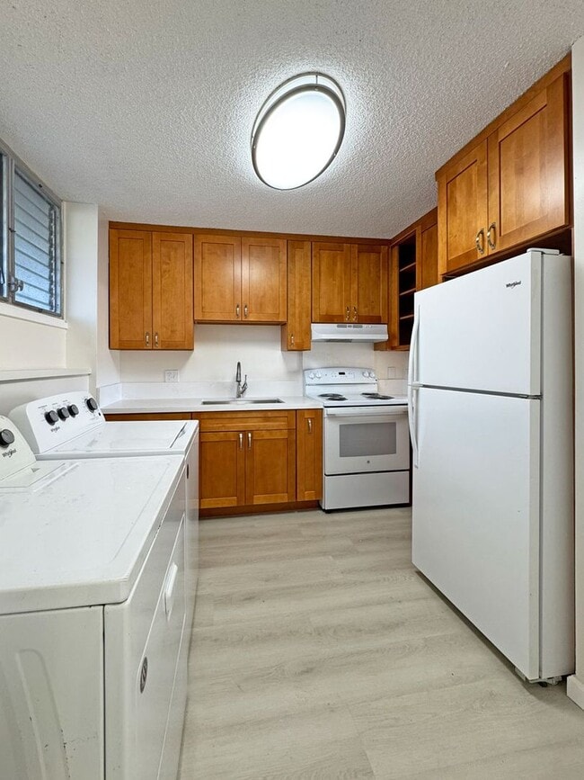 Building Photo - 927 Prospect St