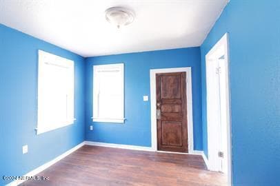 Foto del edificio - 1243 W 25th St