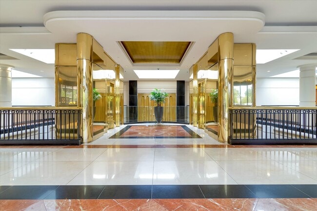 Lobby - 100 Carlyle Dr