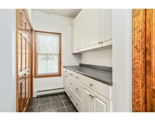 Building Photo - 16 Westerly Ave