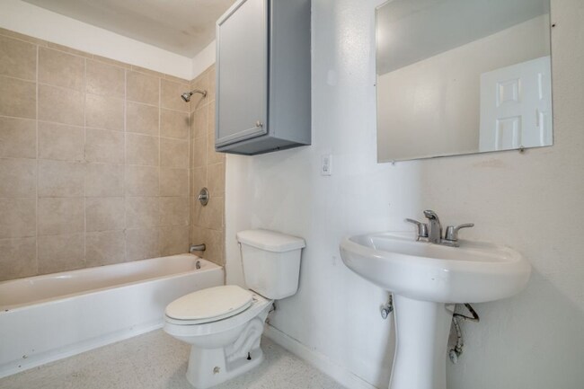Foto del edificio - 7046 Avenue F