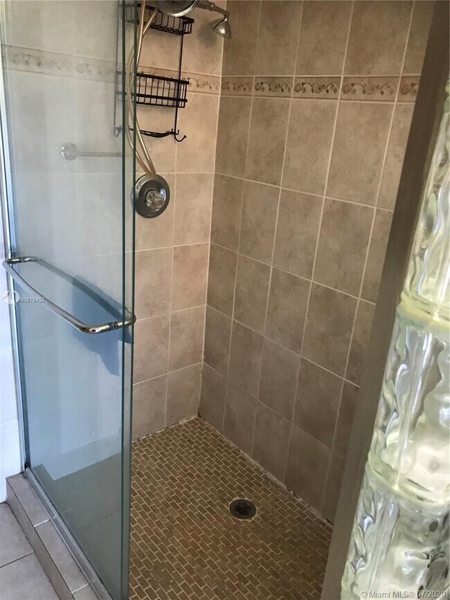 Foto del edificio - 58  Matador Ln 7-26 Davie Fl 33324