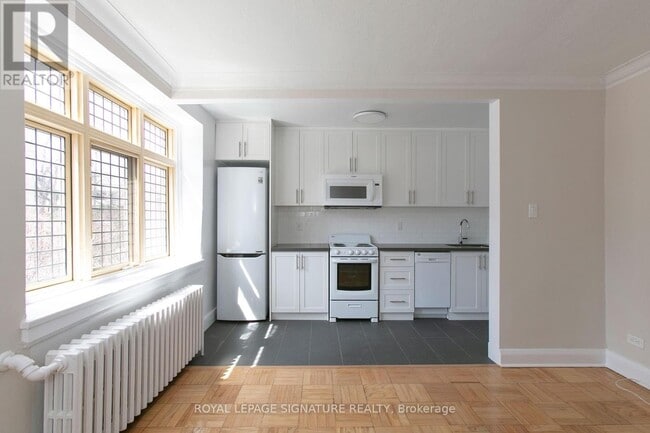 Photo du bâtiment - 398 Avenue Rd