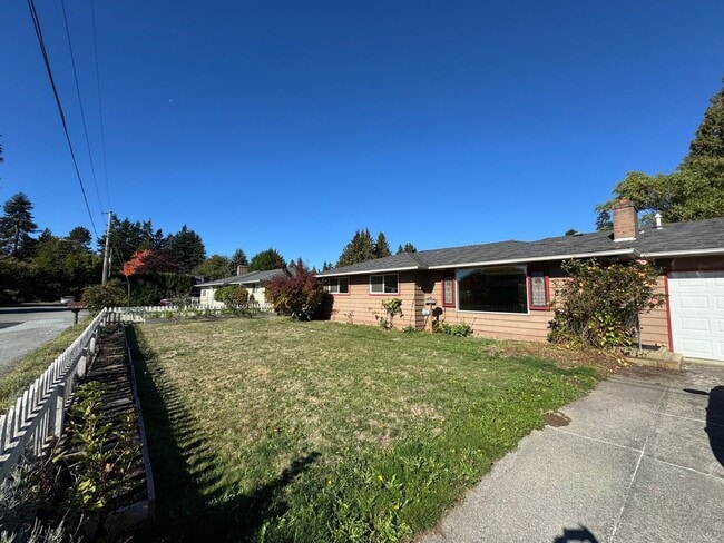Building Photo - Burlington 3 Bedroom 1.5 Bathroom
