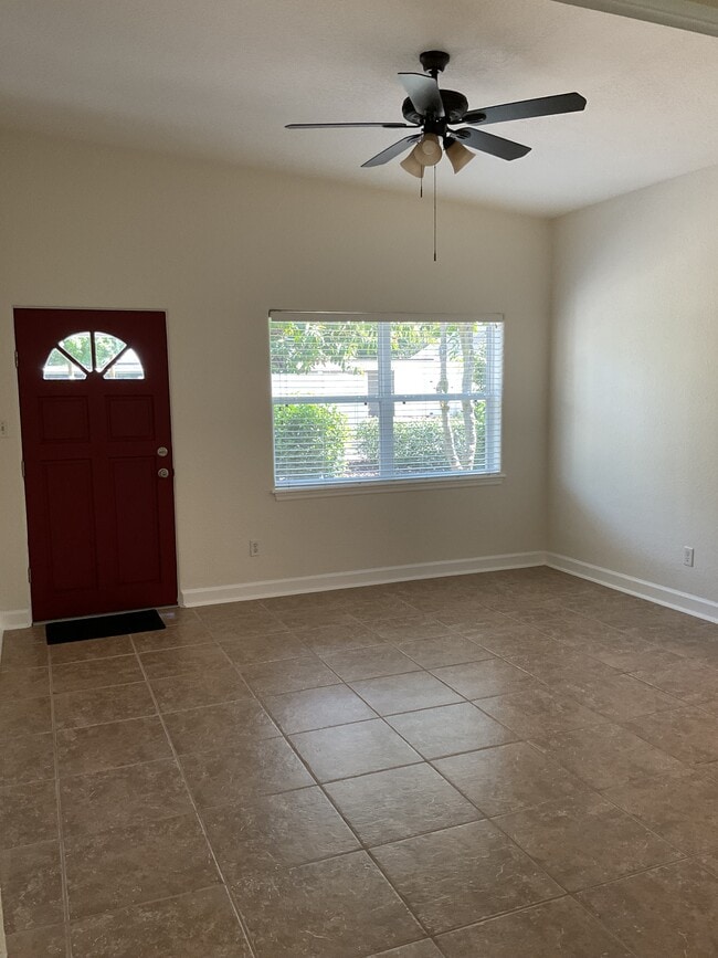Foto del edificio - 2708 Hawthorne St