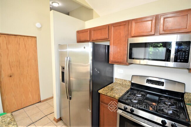 Foto del edificio - 800 E Belmont Ave