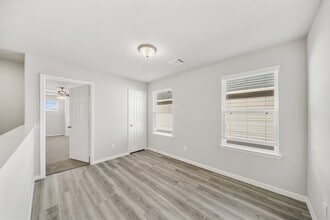 Building Photo - 13330 Eagle Island Ln