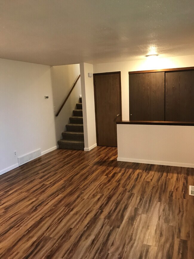 1001 S Zillah Ct, Kennewick, WA 99337 Townhome Rentals in Kennewick