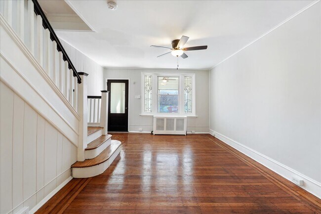 Building Photo - 5703 Willows Ave