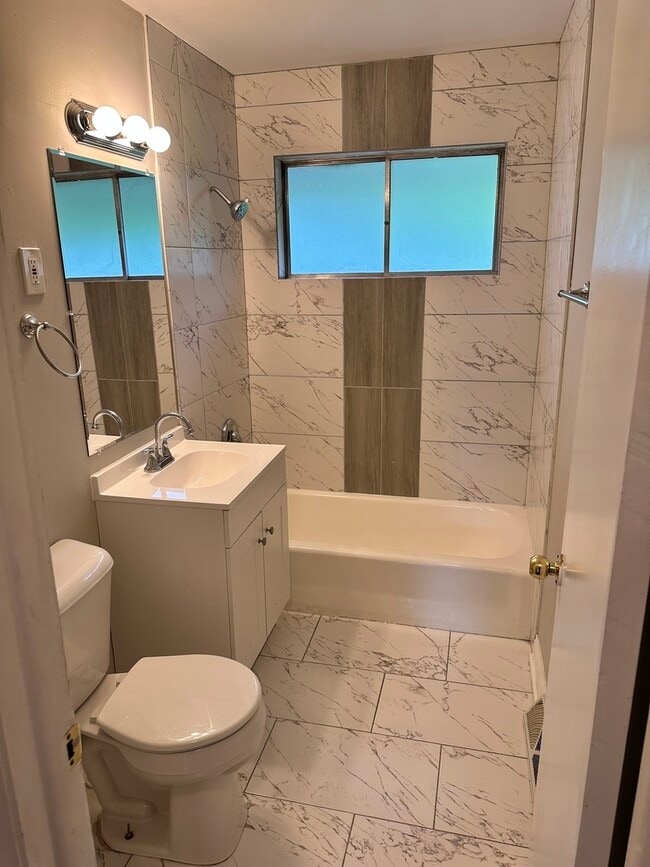 Foto del edificio - 15509 Park Ln