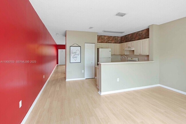 Foto del edificio - 2239 SE 25th Ave