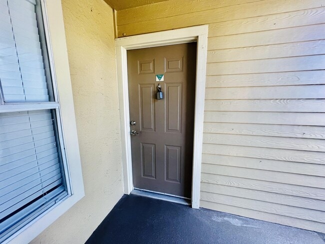 Photo - 2200 Key W Ct Townhome