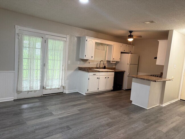 Foto del edificio - 3 Bedroom in Springhill ISD