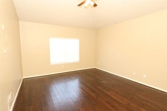 Building Photo - 2311 Diamond Springs Dr