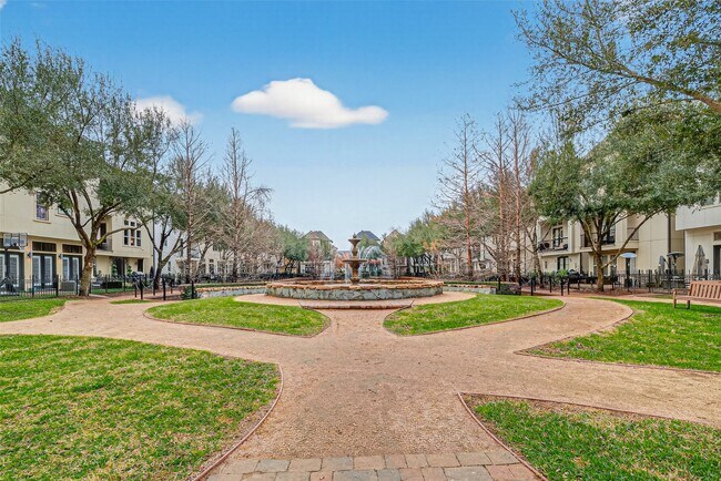 Building Photo - 10917 Upland Park