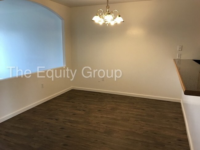 Foto del edificio - 431 N Park St