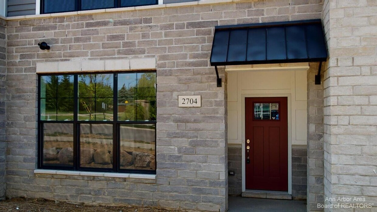 Foto principal - 2704 S Spurway Dr