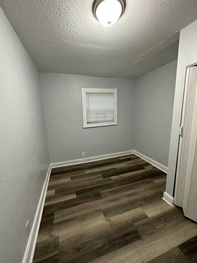 Foto del edificio - Fully Renovated 3/1 Single Family House Available for Immediate Rent!