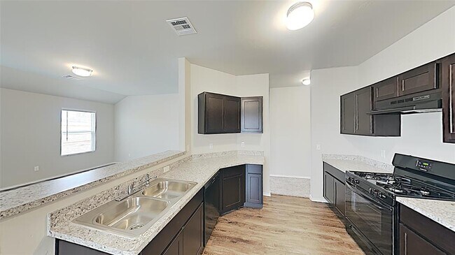 Building Photo - 10609 SW 23rd Ter