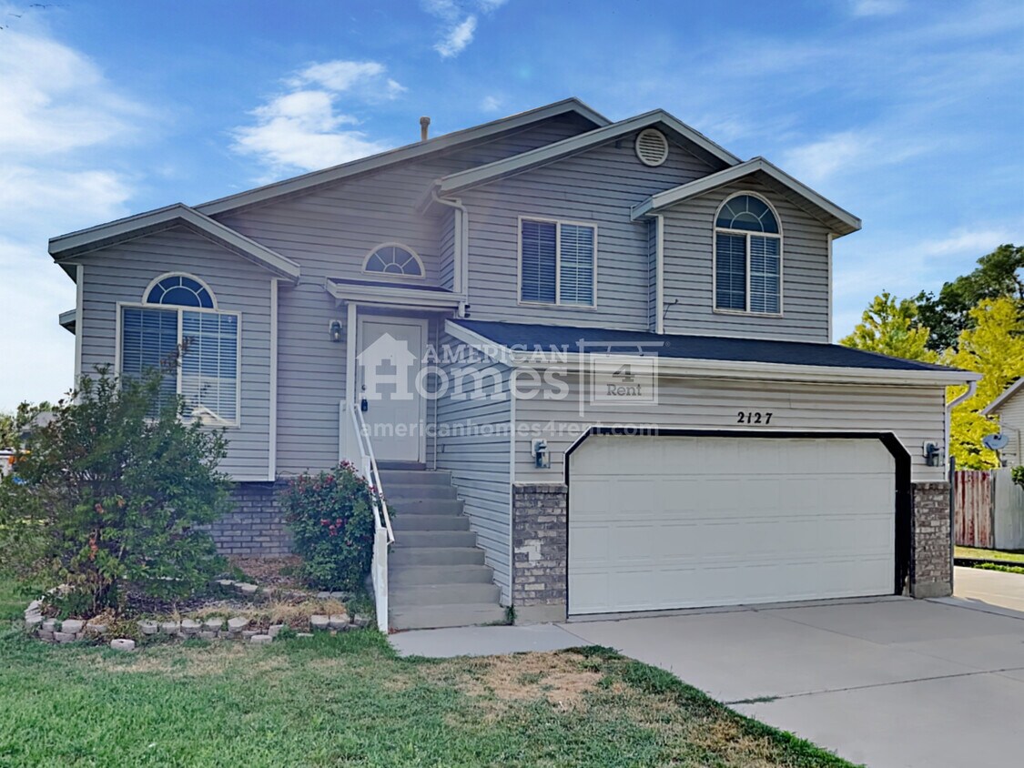 2127 N 2400 W House Rental in Clinton, UT