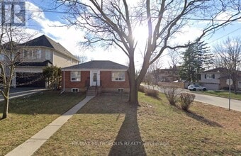Building Photo - 191 Burndale Ave