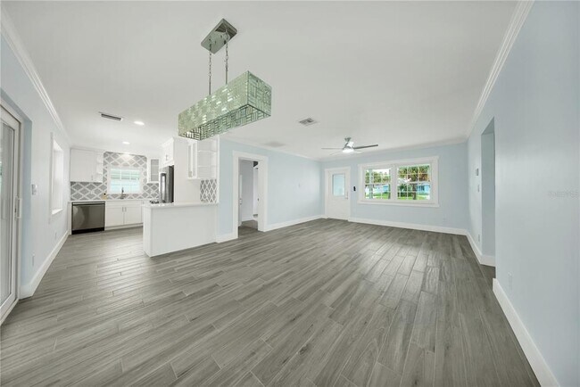 Building Photo - 59 Kipling Plaza