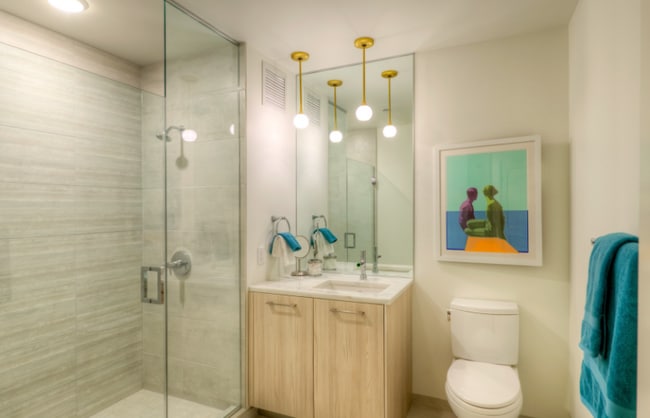 Photo - 122 W Couch Pl Apartment