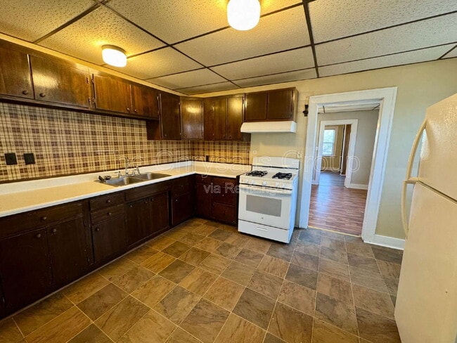 Building Photo - 1339 Kansas St