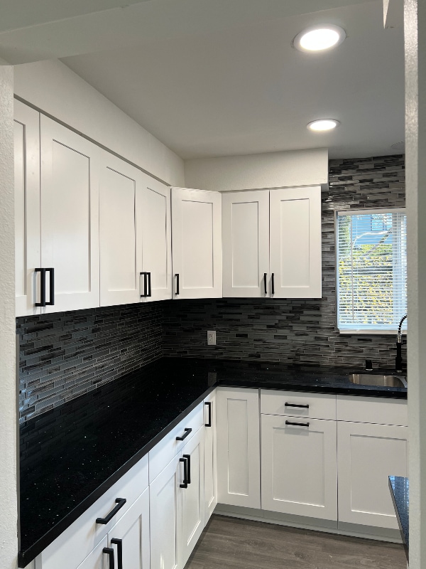 Building Photo - 7774 Highland Park Wy SW
