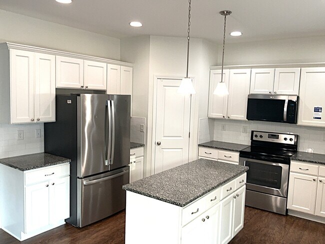 Foto del edificio - 1027 Monitor Ct