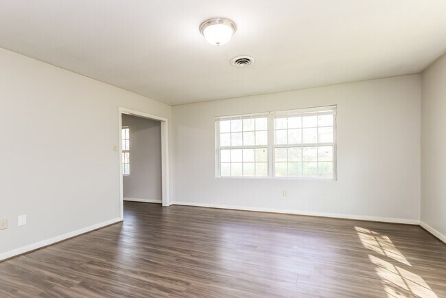 Foto del edificio - 608 Hilliard St