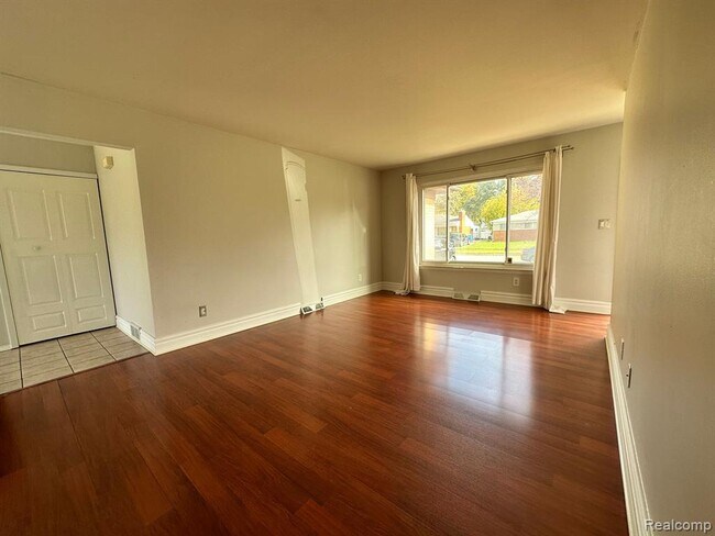 Building Photo - 26759 Masch Dr