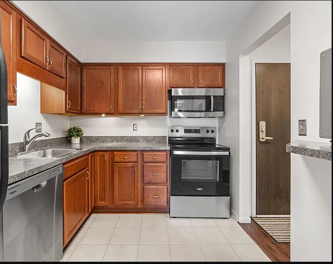 Vista de la cocina - 78 10th St E