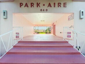 Building Photo - 640 N Park Ave