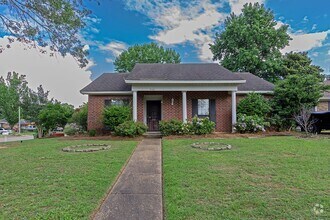 Building Photo - 7101 Breckenridge Dr