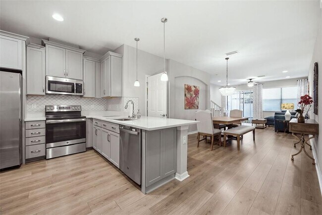 Building Photo - 30138 Southwell Ln
