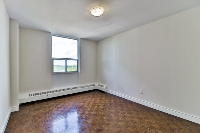 Photo du bâtiment - 50 Cambridge Ave