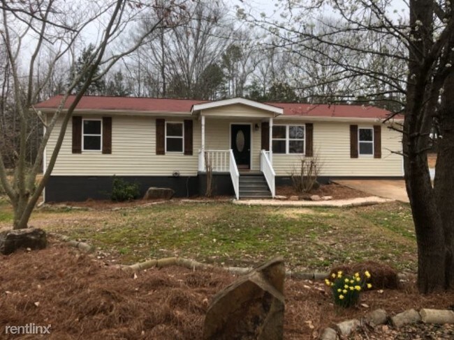 Foto del edificio - 4 br, 2 bath House - 586 Carruth Rd