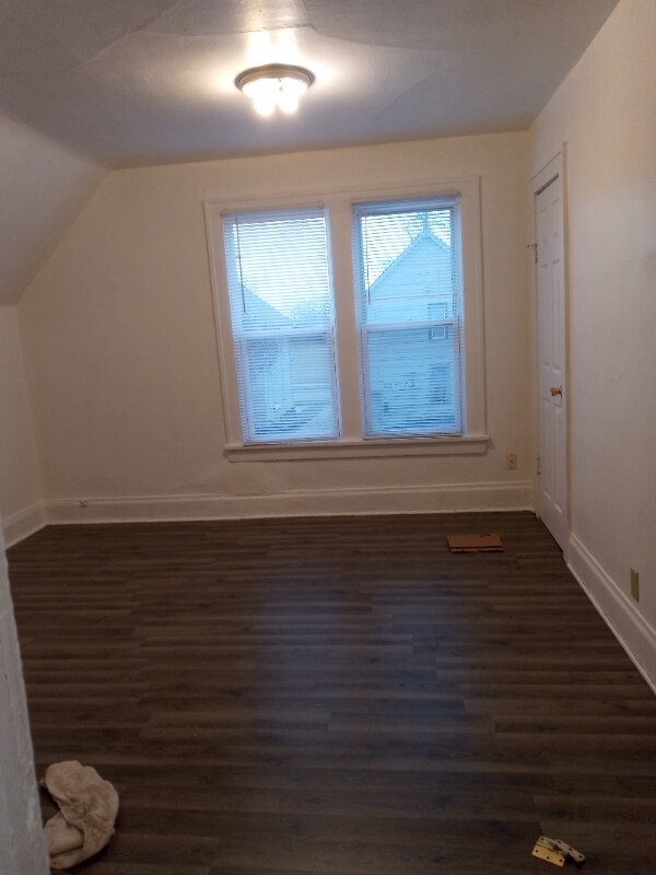 Building Photo - 5016-5014 14th Ave