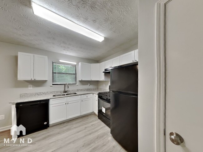 Foto del edificio - 2605 Winding Creek Dr